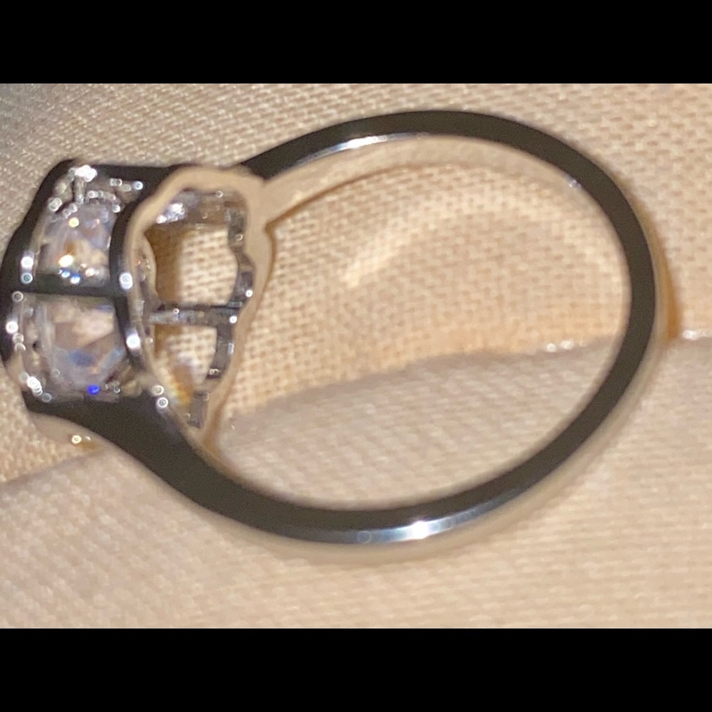 Crystal flower ring - Picture 5 of 6